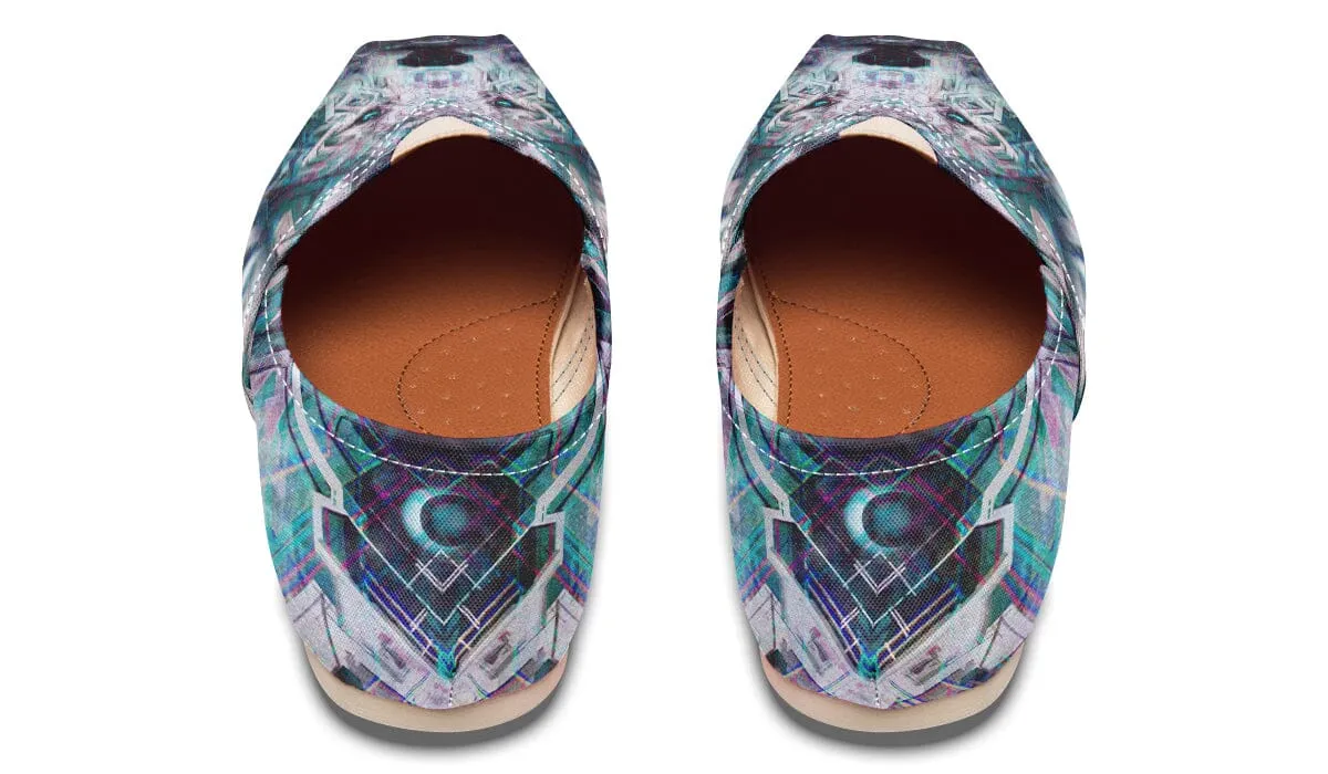 Crystal Wolf Casual Slip on Shoes