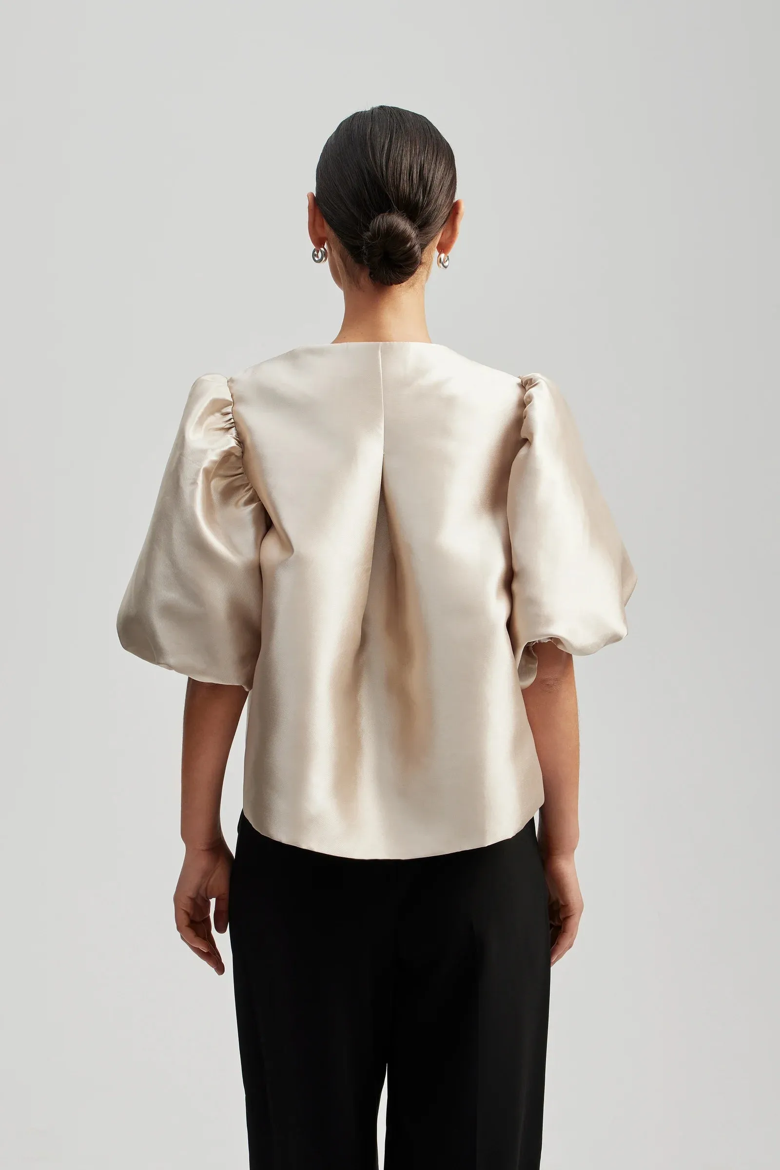 Malina Cleo Blouse With Poufy Balloon Sleeves